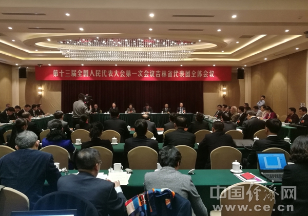 安桂武代表:应建立反映高质量发展的经济运行