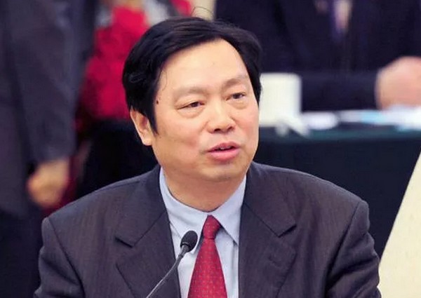 雅迪董事长简历_雅迪董事长的女儿照片(3)