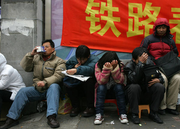 2018春运①|买票变:从车站肉搏到网络秒光