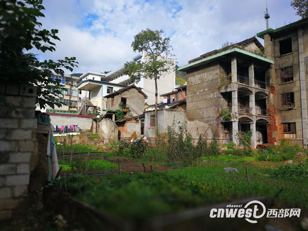 网友建议,将柞水县乾佑街北段西侧纳入棚户区改造范围。