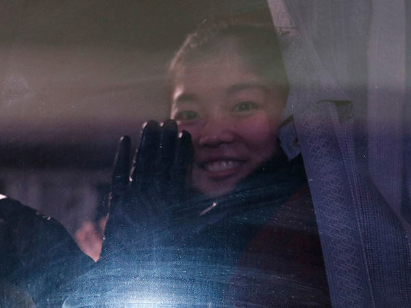 ͼʴŵִ˴壬Ůѡִɫë