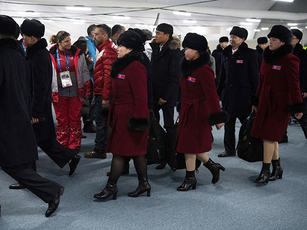 ͼʴŵִ˴壬Ůѡִɫë