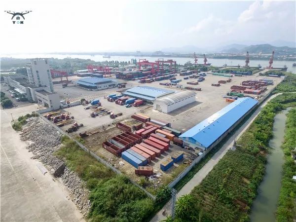 解读政府工作报告︱回顾2017年,展望2018年