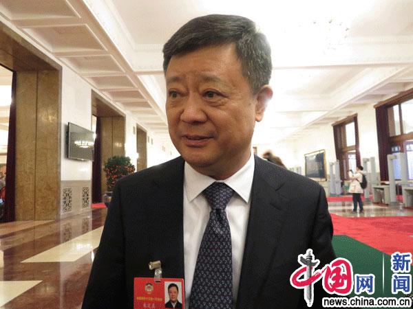 朱定真委员:加强对百年气象站的立法保护力度