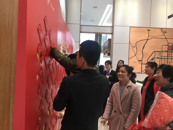 主编评一周楼市：楼市大房产新闻数据一片红 两会楼市政策引关注