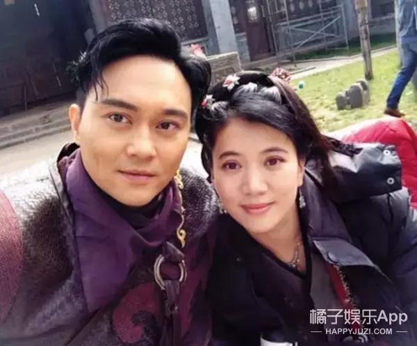 嘴上嫌弃行为宠,这就是张智霖袁咏仪结婚17年如初的秘诀吧