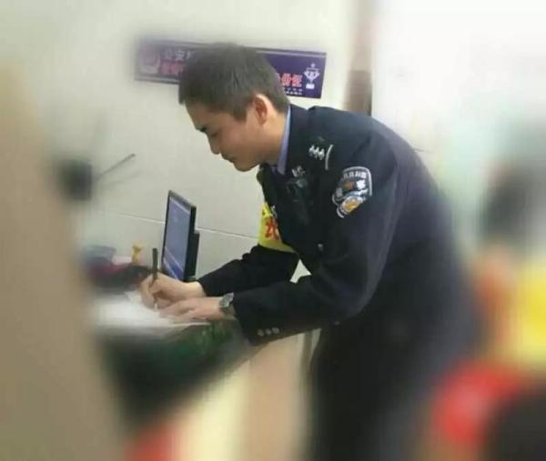 硕士生落户西安记:网上申请一次都不用跑,警方