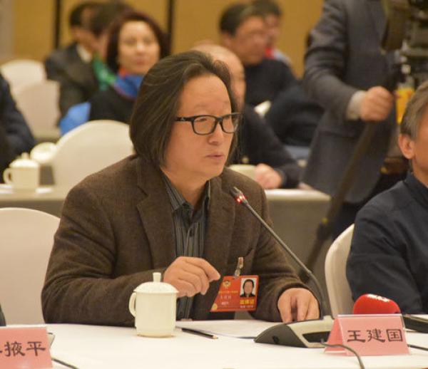 全国政协委员、中央电视台纪录频道导演王建国。未来网 图