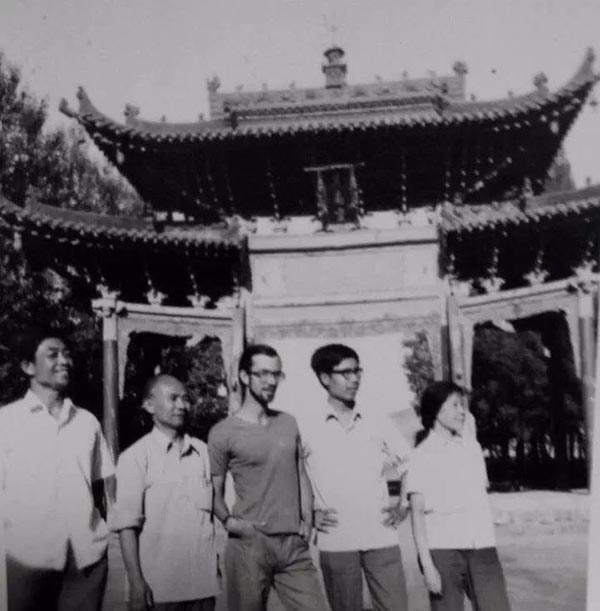 ?《九色鹿》和冯健男的故事或许能给你答案|国