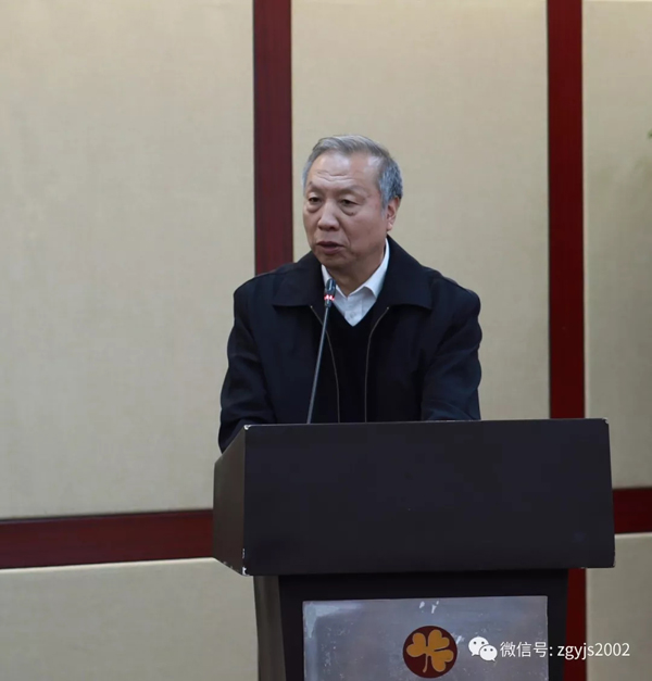 《中国研究生》杂志编委会换届,赵沁平接替周