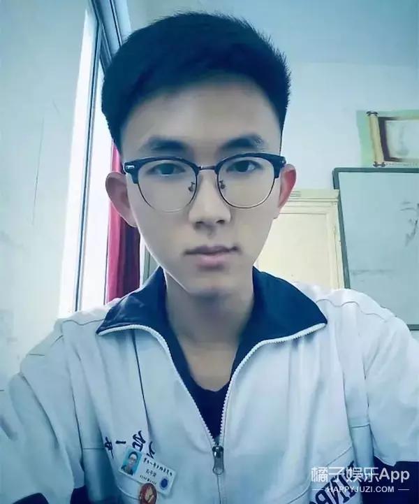 被抖音这几位帅气小哥哥刷屏了,微博啥的全帮