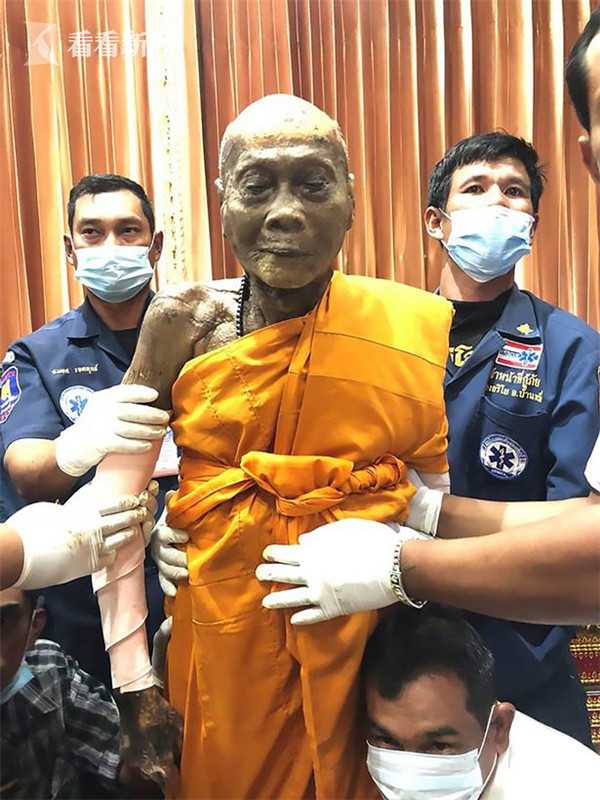 视频|泰国高僧圆寂2个月后 遗体仍如活着般面带微笑