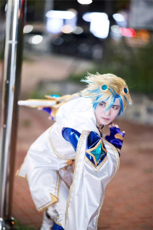《LOL》星之守护者系列COS 阿狸冰肌雪肤清