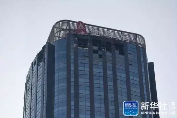 三问天津城市大厦火灾：工人为何住装修大厦内？