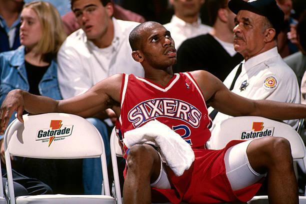 jerry stackhouse,devinbooker 中文名 杰里·斯塔克豪斯 外文名 jerry stackhouse 国 籍 美国 出生