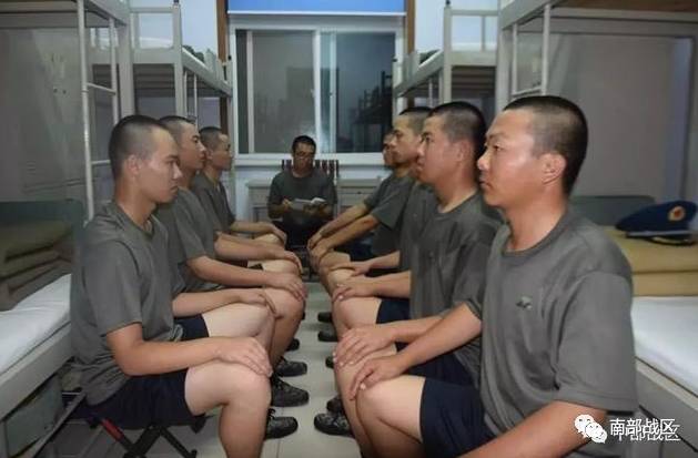 作家专栏丨程文胜:班务会(当兵纪事之二十一)|