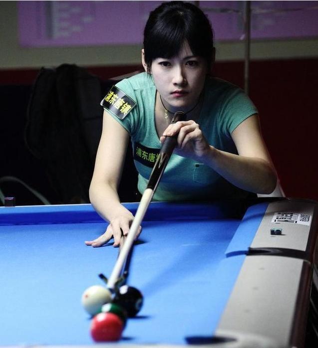 亚洲五大台球美女,潘晓婷35岁仍惊艳,球迷:身材一个比