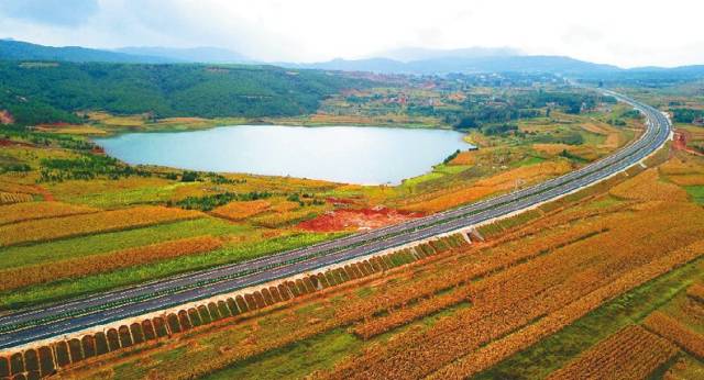 宣曲高速通车啦!从昆明2.5小时驾车到宣威吃杀