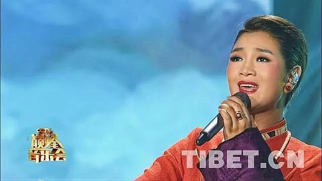 "最美女中音"降央卓玛荣登央视倾情献唱 藏闻早餐 12月11日