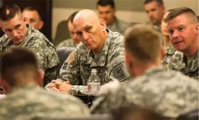 国内部队电影 KMp0-fyqincv2076810.jpg