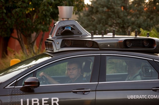 Uber 测试车用的还是旋转式激光雷达