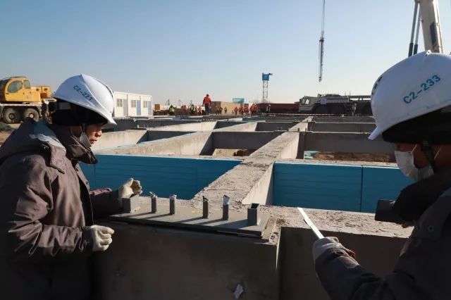 现场直击!雄安市民服务中心装配式房屋这样建