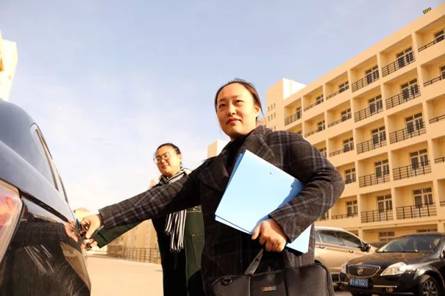 镜头里的烟台纪检监察干部:女神or女汉子?