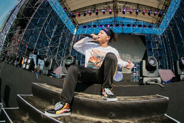 欧美00后rapper,女rapper私下什么意思 12.24 上海 | skgr千禧之夜 七位新一代00后rapper陪你过圣诞