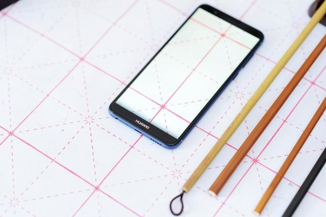 实力派千元品质手机,华为畅享7S之初体验|华为