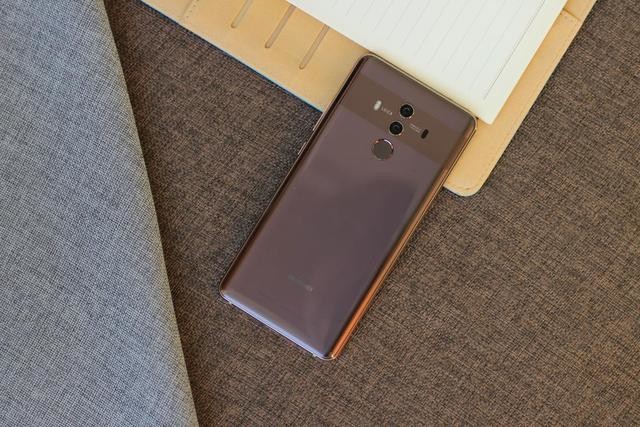 手机设计和工艺方面只服它!华为Mate 10 Pro真