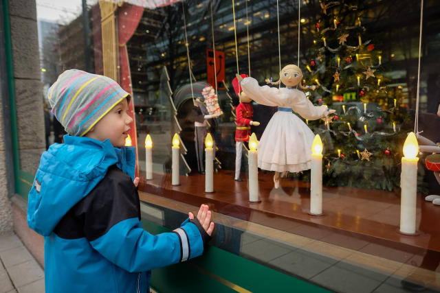 从圣诞消费感受欧洲经济冷暖|瑞典克朗|债务危