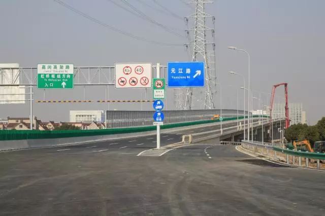 嘉闵高架路(s32～莘松路)工程位于闵行区和松江区境内,全长约7.3km.