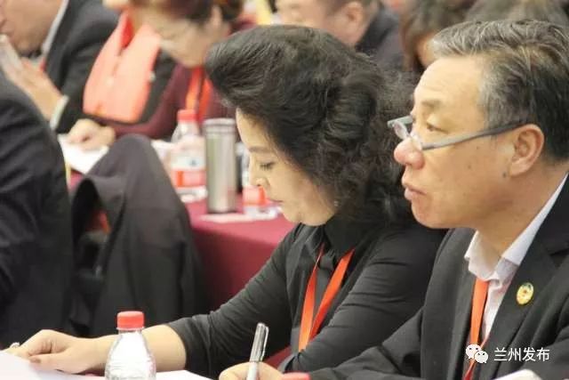 政协兰州市第十四届委员会第二次会议举行大会