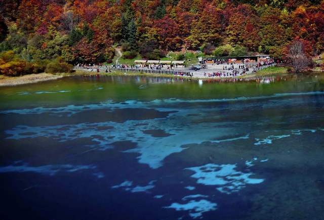 早读|九寨沟景区年内有望分区分时开放 门票价