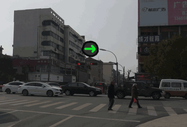 这个路口不等红灯右转要罚200元记6分!