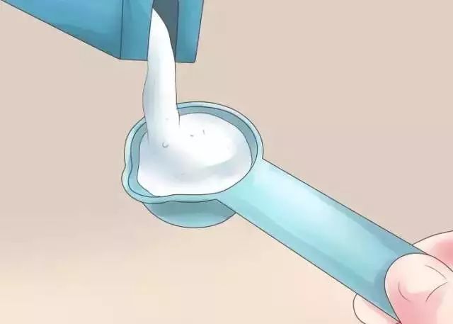 她用热水和白醋浸泡洗脸毛巾,接下来神奇的事