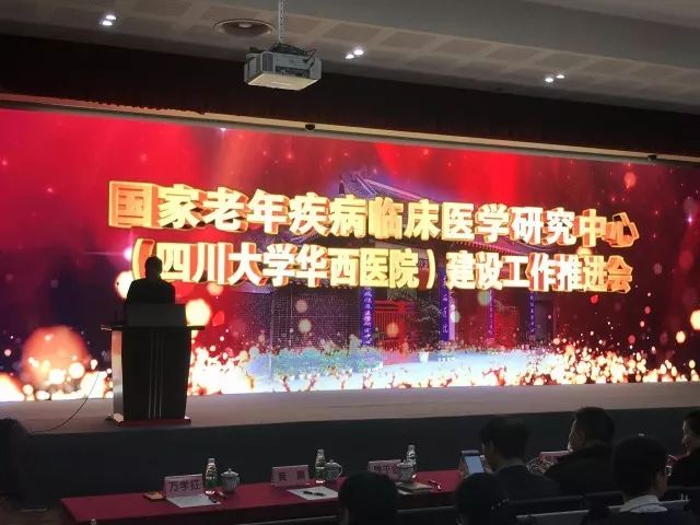 成都:春节期间乱放烟花爆竹 最高罚款500元丨