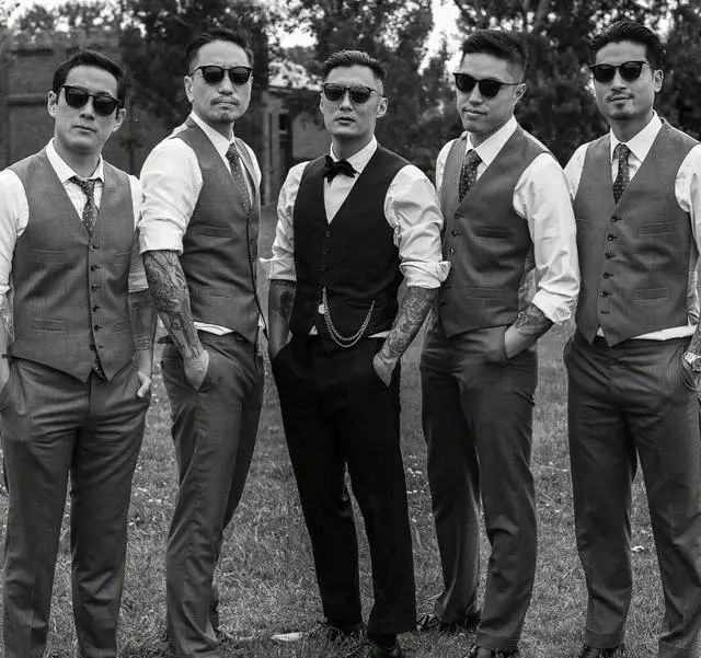 余文乐伴郎团曝光,来细数一下娱乐圈中的最牛伴郎团