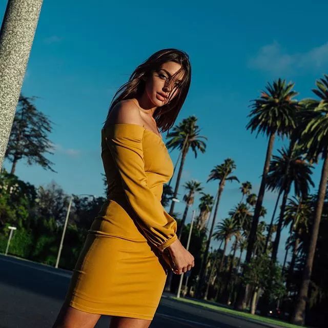 laurensummer,laurensummer原图 水滴胸微翘臀大长腿让你瞬间肾上腺素飙升的8位ins女神