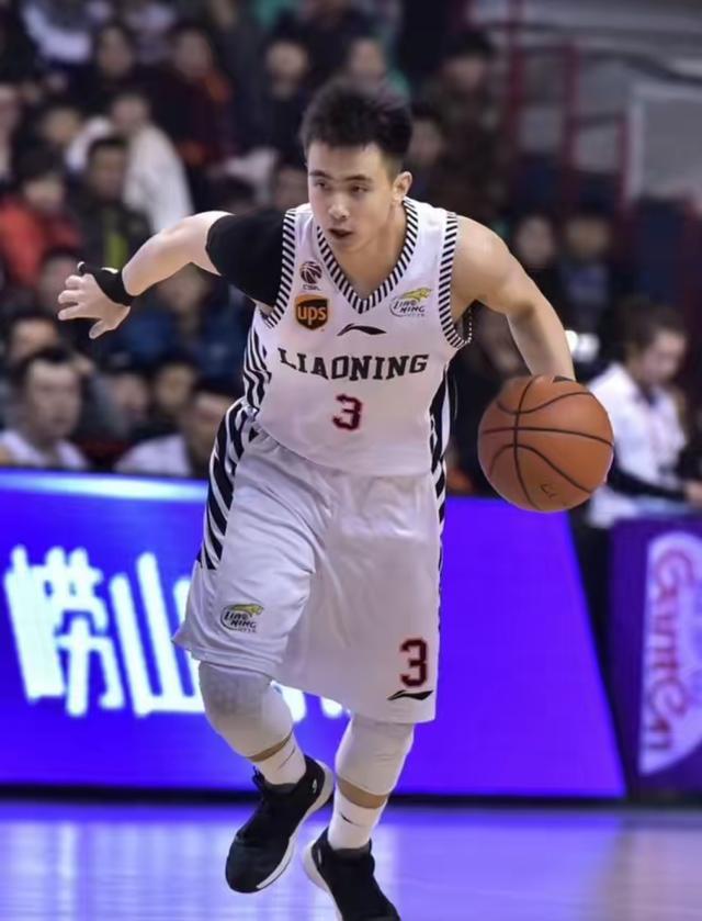 辽宁首尝连败 赵继伟力拼郭艾伦低迷 不要再喊教练下课了