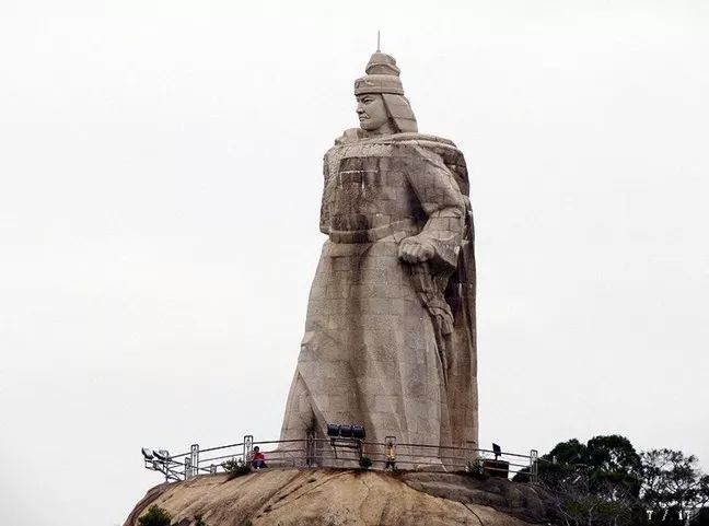 杭州保姆纵火案今日继续开庭 | 云南村民乔迁违