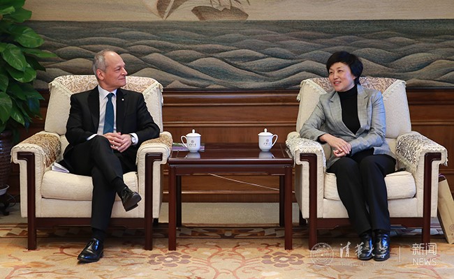 陈旭会见加拿大多伦多大学校长梅瑞克·格特勒