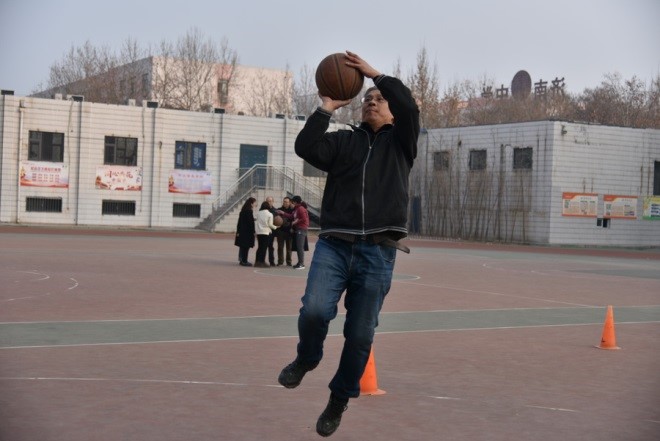 济南回民中学办2017年教职工冬季快乐健身节