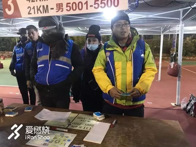 上海马拉松_皮肤风衣 马拉松(2)