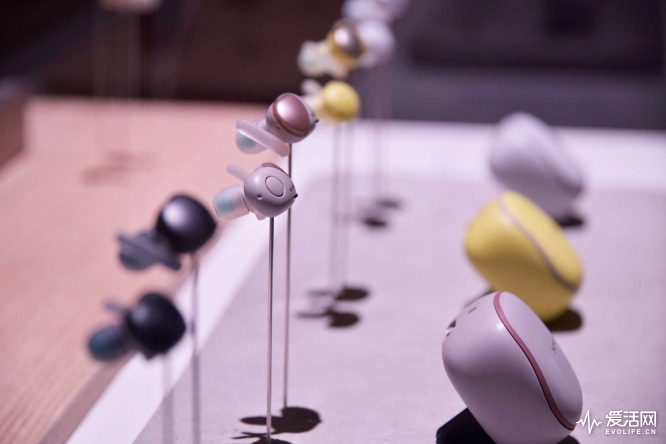 CES2018 | 耳机玄学党泪流满面 没有黑科技已