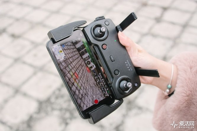 Mavic Air高空体验:让妹子秒变飞行大师|镜头盖