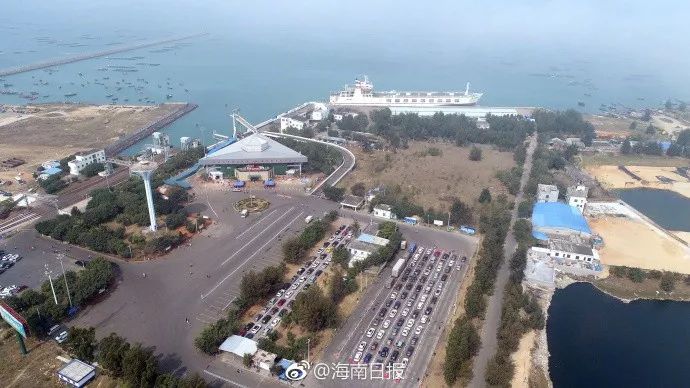 上万辆车滞留海口,海口-广州机票1万\/张!网友却