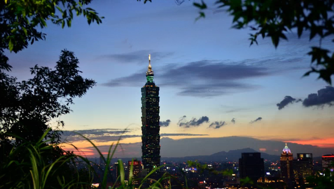 老蓝男要走?蔡英文表姐要走?台湾行政团队将