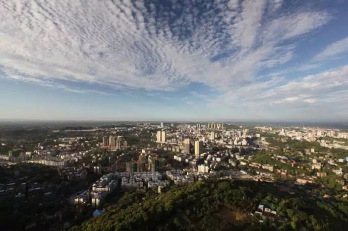 关注 | 吃在四川,味在自贡: 千年盐都如何突围?