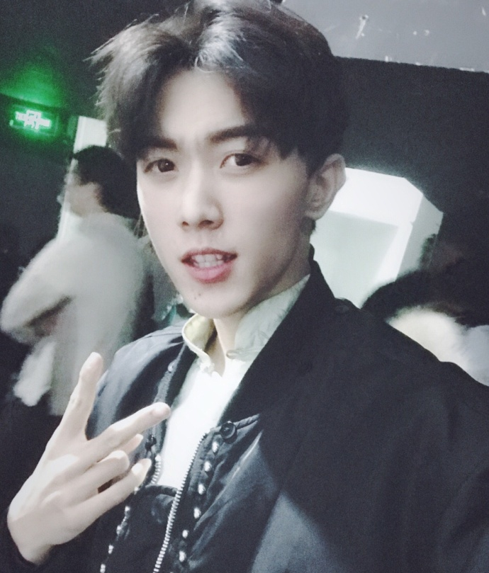 被抖音这几位帅气小哥哥刷屏了,微博啥的全帮